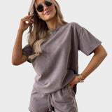 T-krekla un jogger komplekts