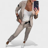 Karolina - Elegants komplekts