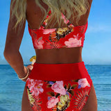 Bikini ar kontrastējošu ziedu rakstu un šķēlumu