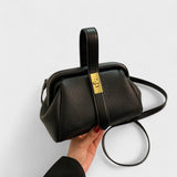 Daliborka – Retro elegances rokassoma